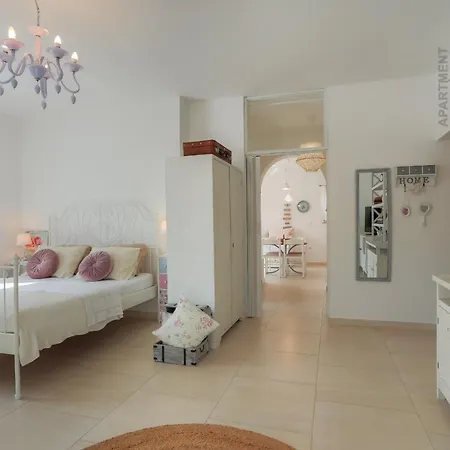 Kaya Apartment