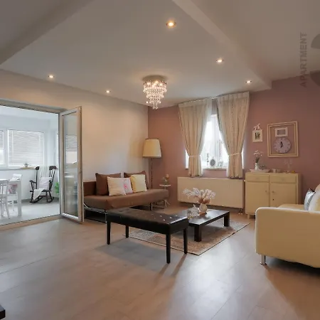 Apartment Kaya *